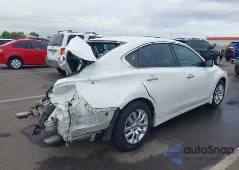 2015 Nissan Altima 2.5 S из США, поврежденный, VIN 1N4AL3AP6FN897240